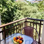 Appartement Famelia Lampiris Potos