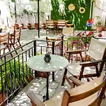 Appartement Famelia Lampiris