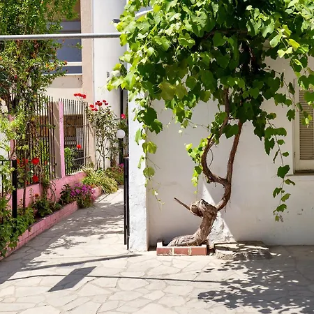 Famelia Lampiris Apartament *
