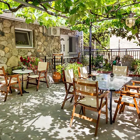 Famelia Lampiris Apartament
