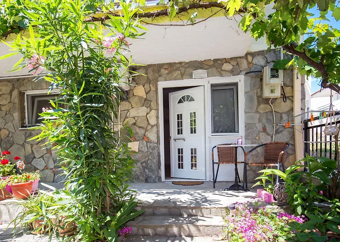 Famelia Lampiris Apartament
