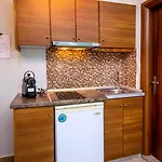 Apartament Famelia Lampiris *