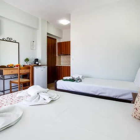 Famelia Lampiris Apartman *