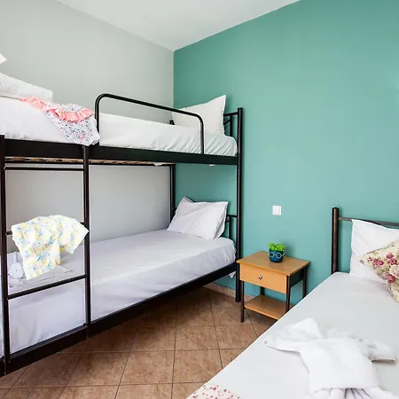Famelia Lampiris Apartment Potos