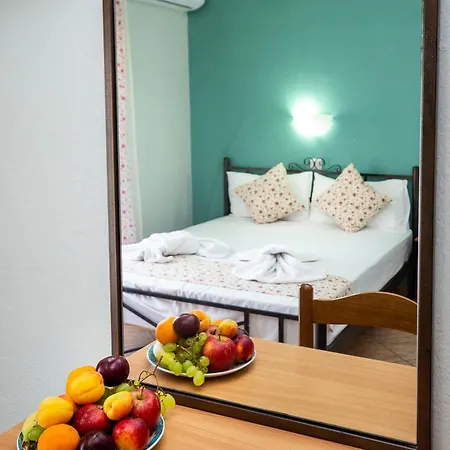 Famelia Lampiris דירה