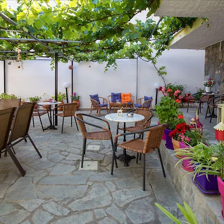 Apartman Famelia Lampiris