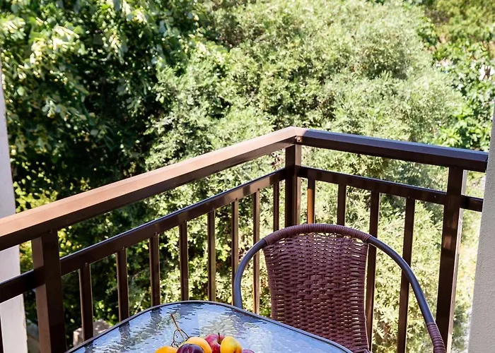 Appartement Famelia Lampiris Potos