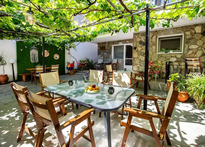 Famelia Lampiris Potos